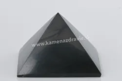 Šungit pyramída 10cm